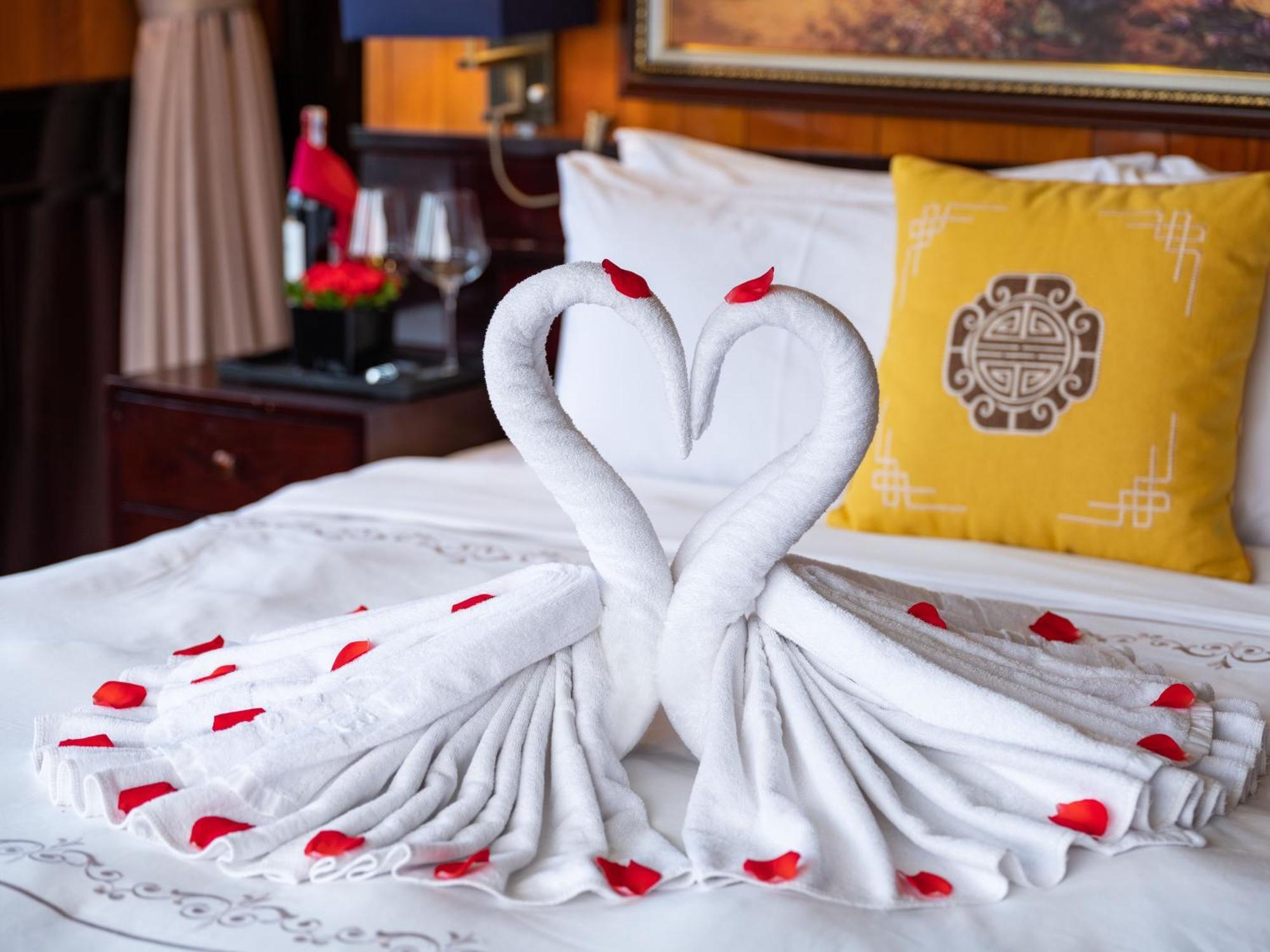 Hera Boutique Cruise Ha Long Bay Zewnętrze zdjęcie
